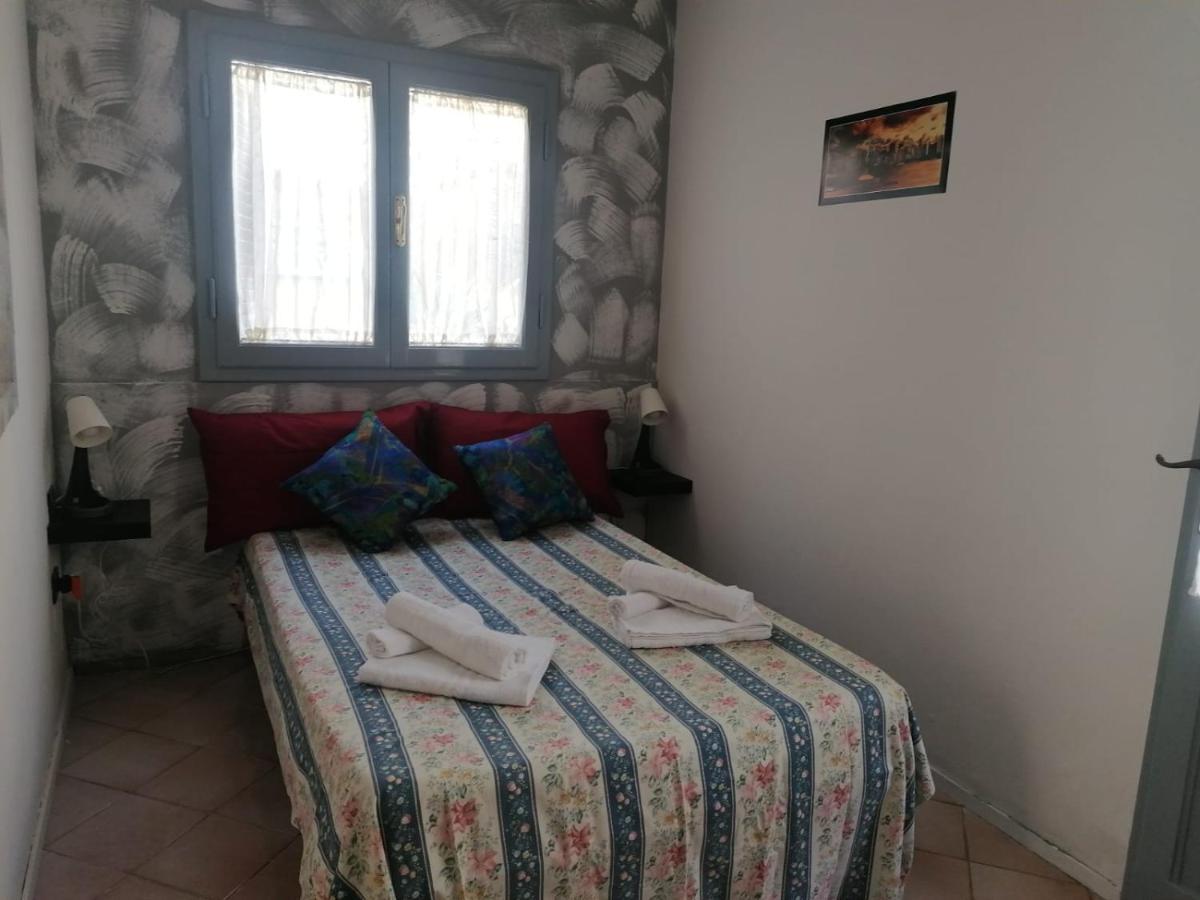 La Casina Giramondo Di Ele Viareggio Exterior photo